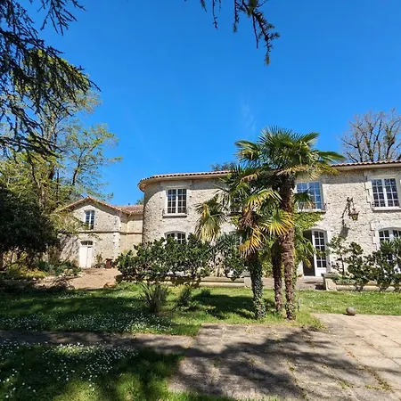 منزل ريفي Grande Maison Avec Piscine Privee, Wifi Et Animaux Acceptes Pour 15 Pers. - Fr-1-653-282
