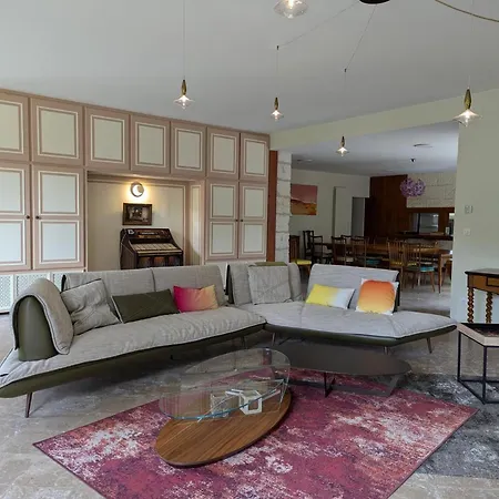 Grande Maison Avec Piscine Privee, Wifi Et Animaux Acceptes Pour 15 Pers. - Fr-1-653-282 * Pranzac