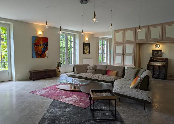 Сasa de vacaciones Grande Maison Avec Piscine Privée, Wifi Et Animaux Acceptés Pour 15 Pers. - Fr-1-653-282 *